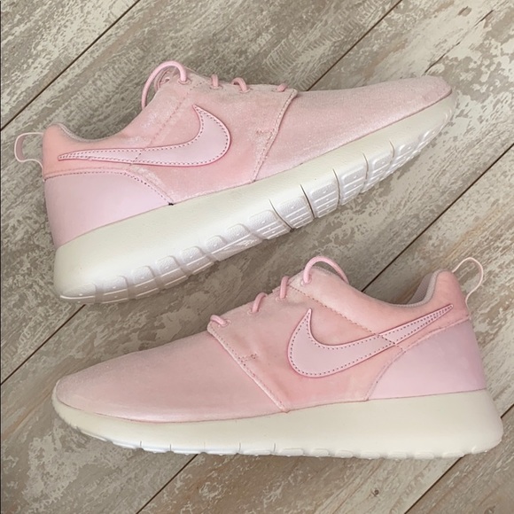 NEW Nike Roshe one pink sneakers shoes - Picture 4 of 8